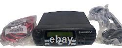 Motorola CDM1250 Deux Radios à Deux Voies 450-512mhz AAM258KD9PW2AN Nouveau