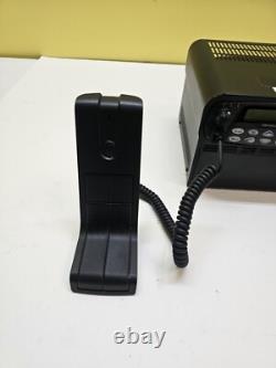 Motorola CDM1550 LS+ 136-174 MHz 45 Watt VHF Base Radio Astron à deux voies avec micro de bureau