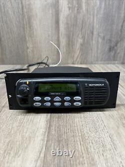 Motorola CDM1550 LS+ 45 Watt VHF Two Way Radio AAM25KKF9DP6AN would be translated to French as: Motorola CDM1550 LS+ Radio bidirectionnelle VHF 45 watts AAM25KKF9DP6AN.