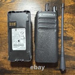 Motorola CP100d UHF Radio Analogique Bidirectionnel Complet