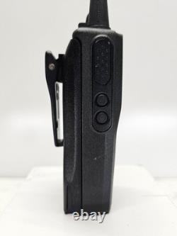 Motorola CP200D UHF 403-470 16 Canaux 4 Watts Radio Analogique (Kit Complet)