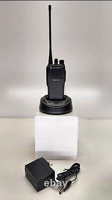 Motorola CP200 UHF 438-470 MHz 4 Canal 4 Watt (Kit Complet)