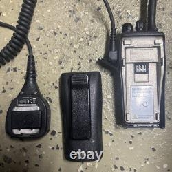 Motorola CP200d, Modèle # AAH01QDC9JC2AN, 16 CH, ANALOGIQUE, UHF, 403-470 MHz, PROG