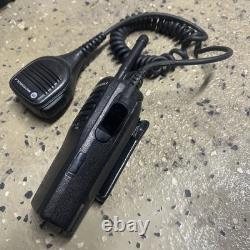 Motorola CP200d, Modèle # AAH01QDC9JC2AN, 16 CH, ANALOGIQUE, UHF, 403-470 MHz, PROG