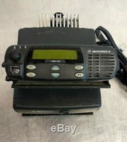 Motorola Cdm1250 Cdm1250 Vhf Bande Basse 42-50mhz Deux Voies 64 Canaux Du Mobile Radio