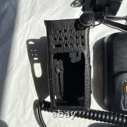 Motorola DP4600e UHF Radio bidirectionnelle avec accessoires complets