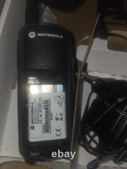 Motorola DTR600 Radio Numérique 2 Voies / Comprend Étui/Antenne/Batterie/Chargeur
