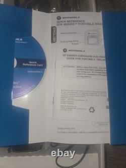 Motorola DTR600 Radio Numérique 2 Voies / Comprend Étui/Antenne/Batterie/Chargeur