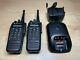 Motorola Dp3600 Uhf Radios Bidirectionnelles / Talkies Walkie Avec Batteries Et Chargeur