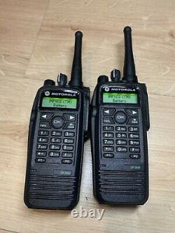 Motorola Dp3600 Uhf Radios Bidirectionnelles / Talkies Walkie Avec Batteries Et Chargeur
