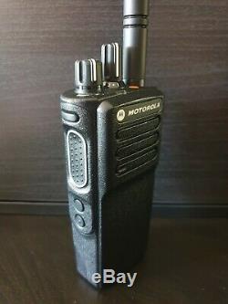 Motorola Dp4401e Uhf Dmr Numérique Radio À Deux Voies Mototrbo Sécurité Pmr 446