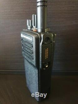 Motorola Dp4401e Uhf Dmr Numérique Radio À Deux Voies Mototrbo Sécurité Pmr 446