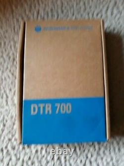 Motorola Dtr700 50ch 1w 900mhz Licence Free Digital Two Way Radio Kit (ont 3)