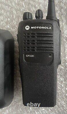 Motorola GP328 450-527MHz UHF Radio bidirectionnel AZH25SDC9AA2 4 canaux