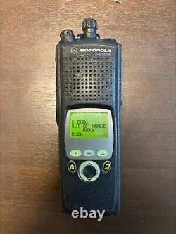 Motorola H18kef9pw6an Xts5000r Vhf Radio À Deux Voies Seulement Pas De Batterie Pas D'antenne
