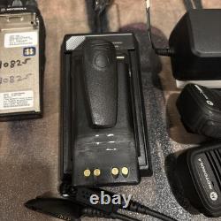 Motorola HT1250 Radios Bi-Directionnels (2) + Accessoires, Utilisés Testés Fonctionnels Motorola HT1250 Radios Bi-Directionnels (2) + Accessoires, Utilisés Testés Fonctionnels