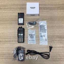 Motorola HT1250 UHF 403-470 MHz 128 canaux Radio bidirectionnelle à clavier complet AAH25RDH9AA6AN