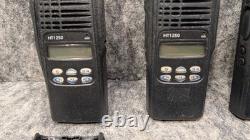 Motorola HT1250 VHF Radios bidirectionnels AAH25KDF9AA5AN ? Lot de 4