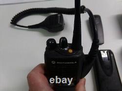 Motorola Ht1250 450-512 Mhz Uhf Radio À Deux Voies W Impres & MIC Aah25sdf9aa5an