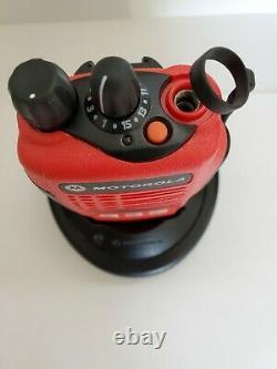 Motorola Ht1250 Uhf 450-512mhz 128ch 5w MDC 1200 Radio Bidirectionnelle Aah25sdf9aa5an