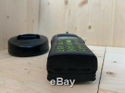 Motorola Ht1550xls Uhf Avec Fpp Chargeur Et La Batterie 403-470mhz Radio Bidirectionnelle