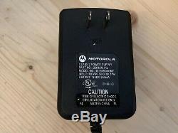 Motorola Ht1550xls Uhf Avec Fpp Chargeur Et La Batterie 403-470mhz Radio Bidirectionnelle