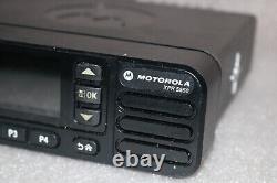 Motorola MOTOTRBO XPR5550 Radio bidirectionnelle UHF 403-470 MHz AAM28QNN9KA1AN