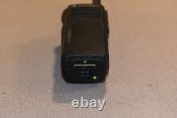 Motorola MotoTRBO XPR7350 VHF 136-174MHz Radio Bidirectionnel Radio et Batterie Seulement