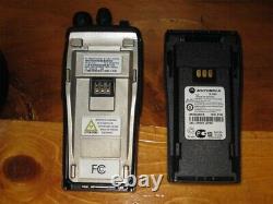 Motorola Mototrbo Cp200d Vhf Analogique/numérique Portable Radio À Deux Voies Noir