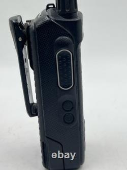 Motorola Mototrbo XPR3500E Radio bidirectionnelle avec antenne, batterie et chargeur (EL1106967)