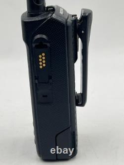 Motorola Mototrbo XPR3500E Radio bidirectionnelle avec antenne, batterie et chargeur (EL1106967)
