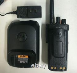 Motorola Mototrbo Xpr7580 900mhz Two Way Radio Portable