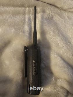 Motorola R2 Radio bidirectionnelle portable numérique UHF (400-480 MHz) AAH11YDC9JA2AN