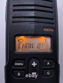 Motorola RDM2070d Walmart VHF Deux-Way Radio Talkie-Walkie avec Batterie Testée