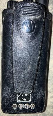 Motorola RDU4100 radio bidirectionnelle UHF avec batteries TESTÉE