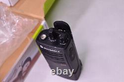 Motorola RDX RDU4100 Radio bidirectionnel UHF résistant à l'eau 10 canaux BOÎTE OUVERTE