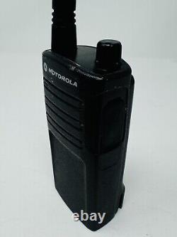 Motorola RMM2050 Radio bidirectionnel sur site avec chargeur et clip