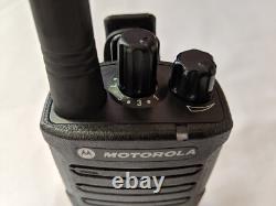 Motorola RMV2080 Radio bidirectionnelle professionnelle VHF à 8 canaux