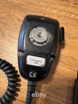 Motorola Radius CM200 UHF 438-470Mhz 40W 4Ch Radio Mobile Analogique AAM50RPC9AA1AN