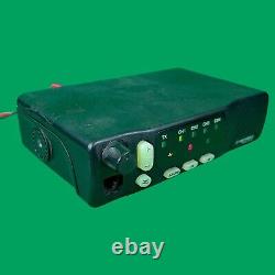 Motorola Radius M1225 / M1225 / UHF / Radio bidirectionnelle / Analogique / 450-474MHz<br/><br/>(Note: The translation is slightly adjusted for grammar and clarity in French)