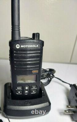 Motorola Rdm2070d Radio À Deux Voies- Belle Condition Walmart