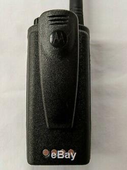 Motorola Rdm2070d Walmart Vhf Radio Bidirectionnelle. 2 Watts / 7 Canaux