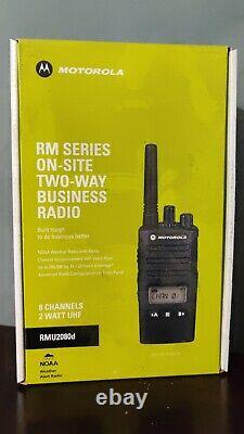 Motorola Rmu2080d Uhf Radio À Deux Voies 8 Canaux, 2 Watt Avec Le Temps Noaa