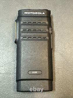 Motorola SL300 Radio bidirectionnelle numérique professionnelle noire