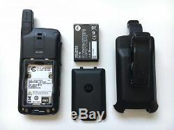 Motorola Sl7550 Uhf 403-470 Numérique Radio À Deux Voies Aah81qcn9na2an Avec Holster Bon