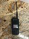 Motorola Solutions Xpr 7550e Portable Radio Dans Les Deux Sens