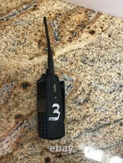 Motorola Solutions Xpr 7550e Portable Radio Dans Les Deux Sens