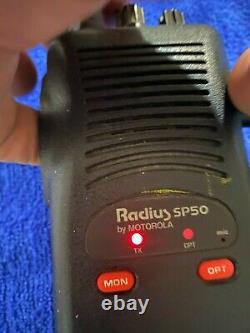 Motorola Sp50 Radio À Deux Voies Avec Tête De Radio De Course Et Scanner