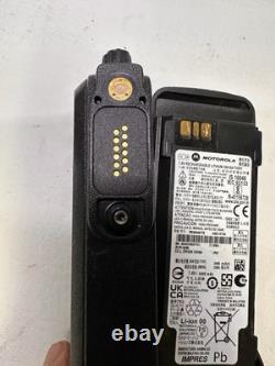 Motorola TRBO XPR6550 XPR 6550 UHF 403-470 MHz AAH55QDH9LA1AN avec batterie