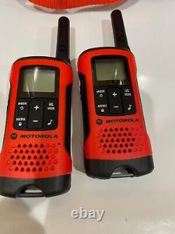 Motorola Talkabout T265 Édition Sportsman Talkies Walkie-Talkies Pack de 2